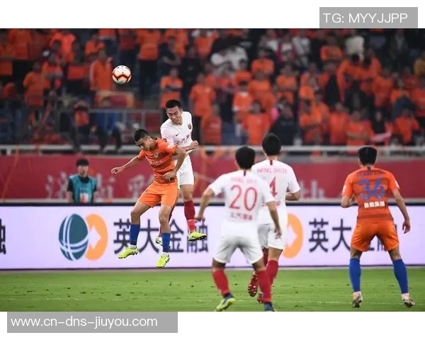 山东鲁能与上海上港精彩对决集锦回顾与分析